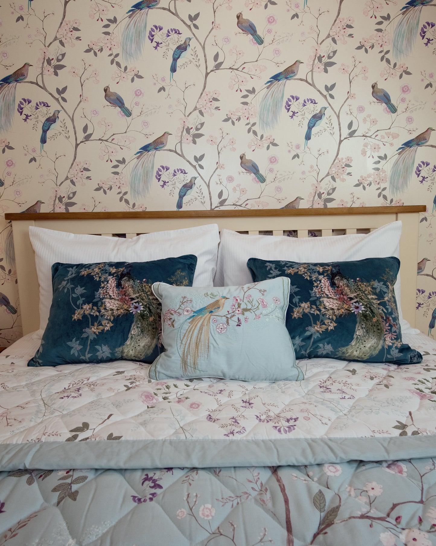 Dorma Blue Bedspread & Pillows set