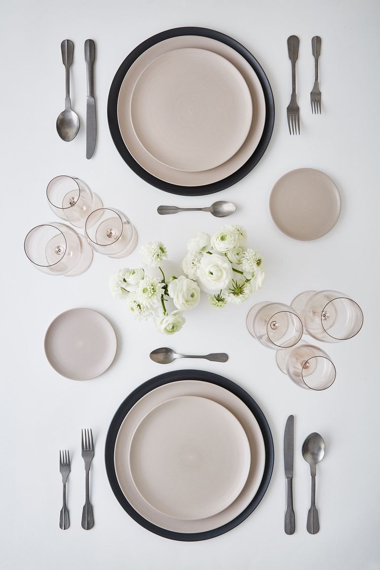 Crockery set