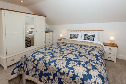 Dorma Dark Blue Bedspread & Pillows set