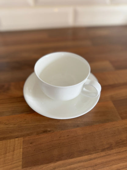 Crockery set for 6