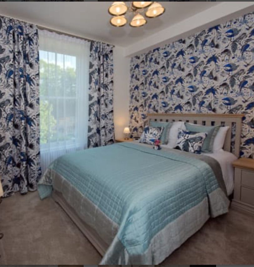 Bedspread & Pillows set